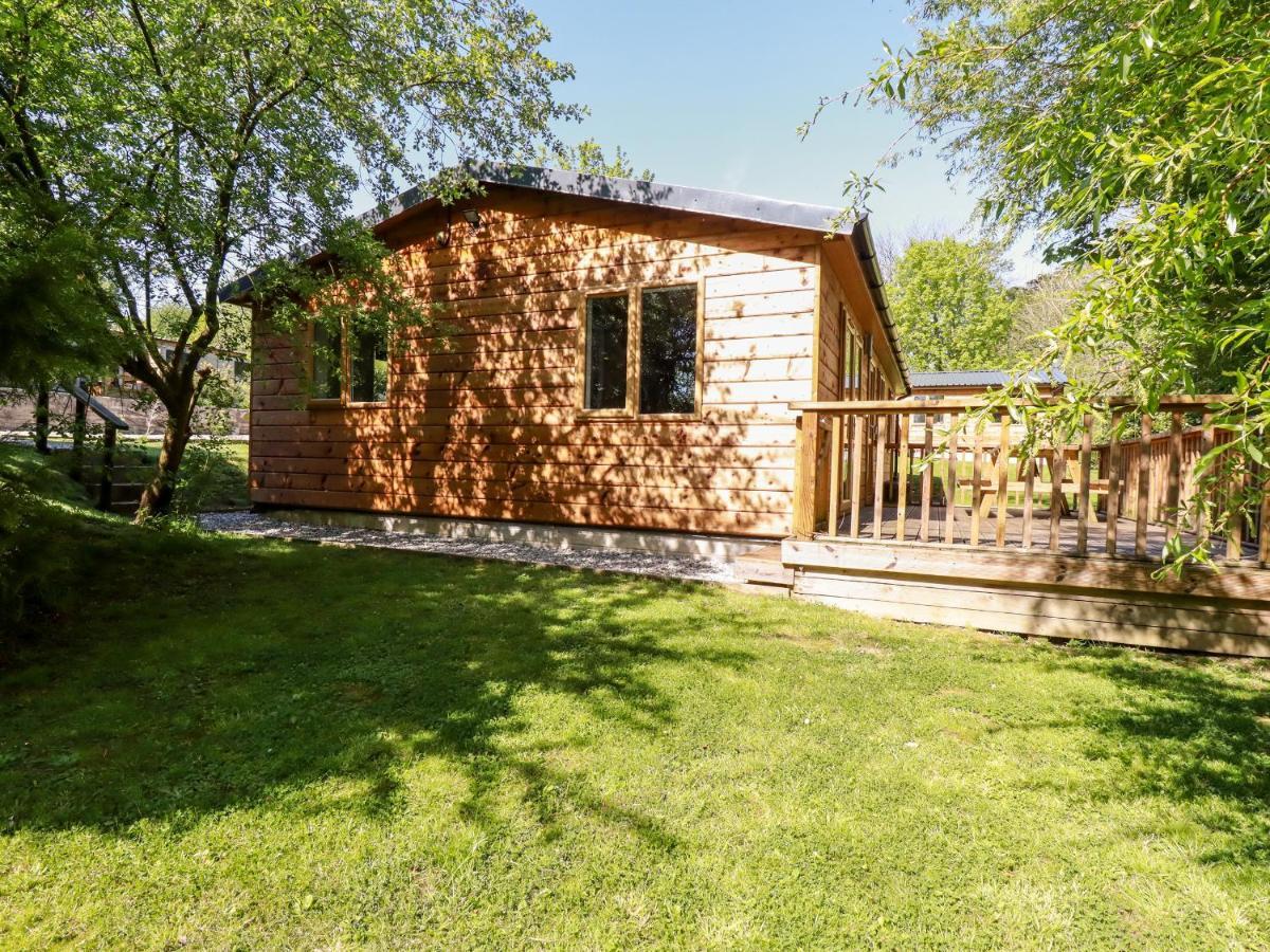 Lodge Three Труро Экстерьер фото